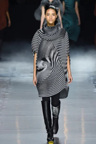 Look 36